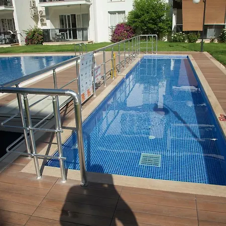Lovely 1+1 Apart With Large Pool Διαμέρισμα Φετιγιέ